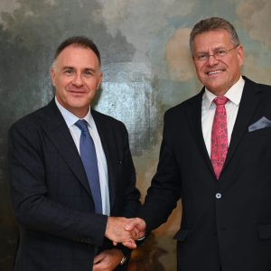 Il Presidente Di Confindustria, Emanuele Orsini, E Il Commissario Ue Al Commercio, Maroลก ล efฤoviฤ