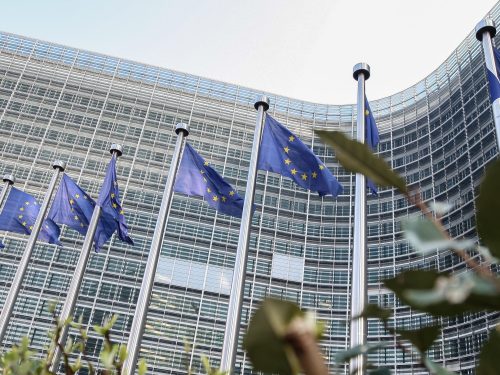 La proposta della Commissione europea sul 28° regime punta a introdurre una forma societaria armonizzata per rafforzare il mercato unico e favorire la crescita delle imprese europee.